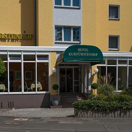 Hotell Kurfuerstenhof 3*