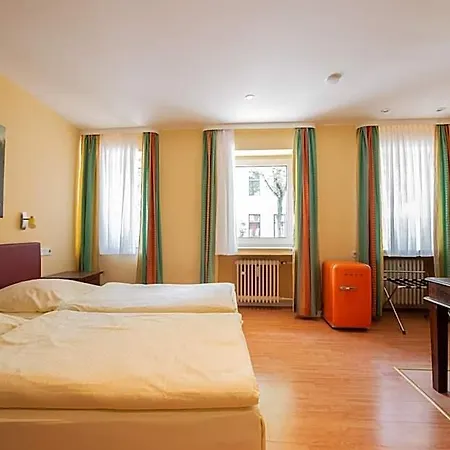 Kurfürstenhof Hotel 3*