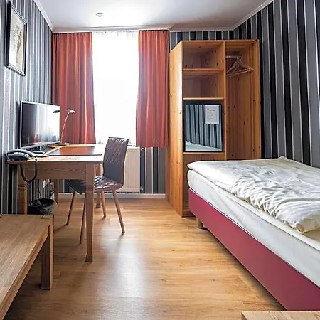Hotel Kurfürstenhof 3*